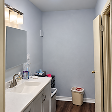 Three-Time-Repeat-Pensacola-Customer-Updates-40-Year-Old-Bathroom 1